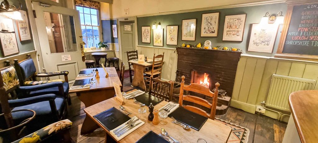 Cosy bar